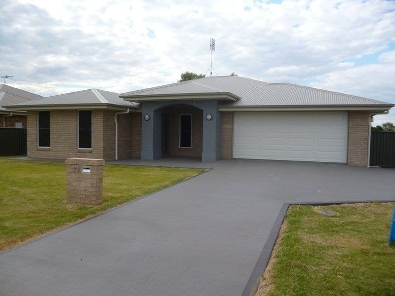 15 Layne Crescent, Chinchilla QLD 4413, Chinchilla - Image 1