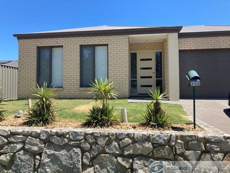 240 Casey Fields Boulevard, Cranbourne East VIC 3977, Cranbourne East - Image 1