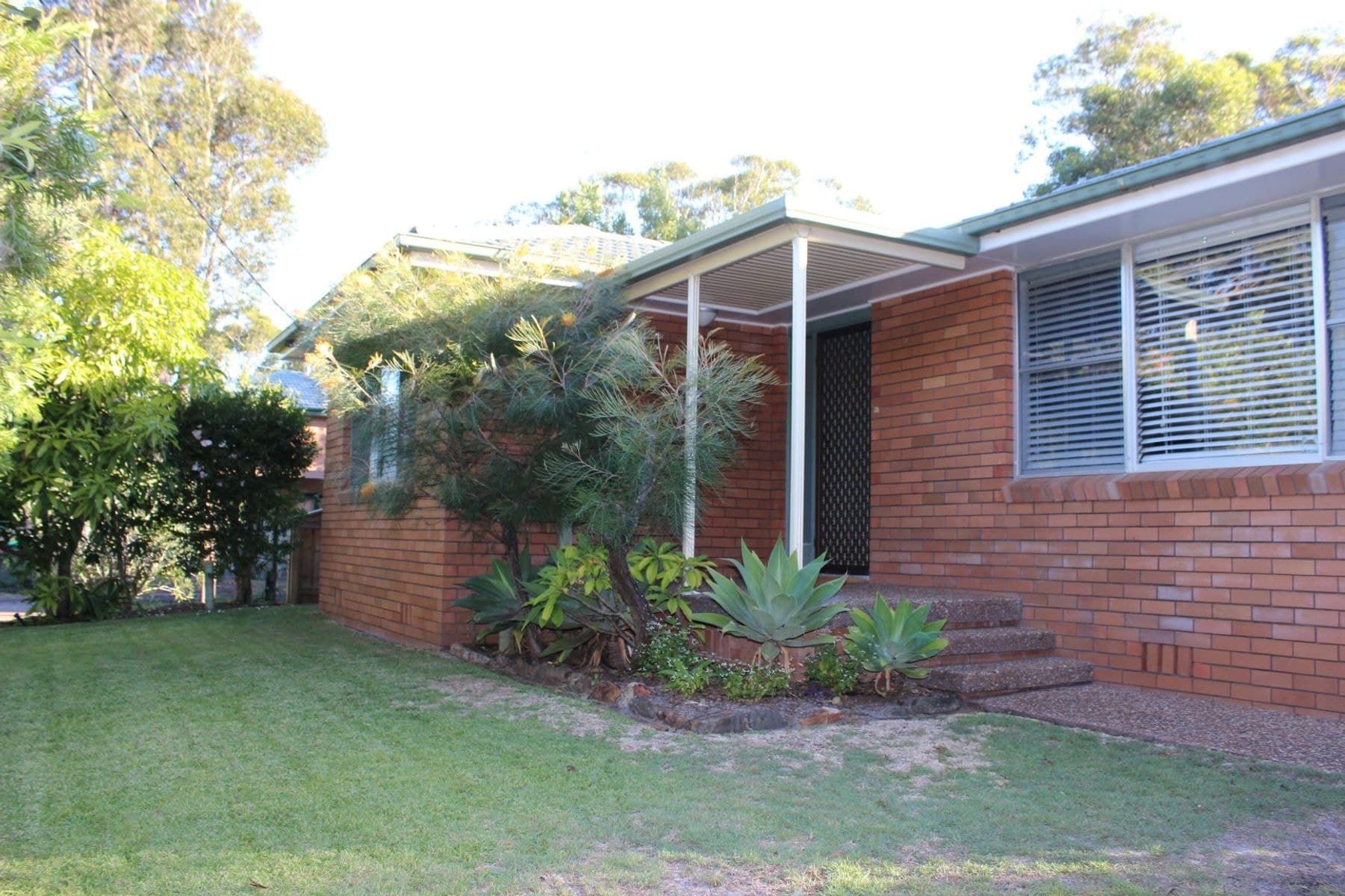 17 Cooloon Street, Hawks Nest NSW 2324, Hawks Nest - Image 1