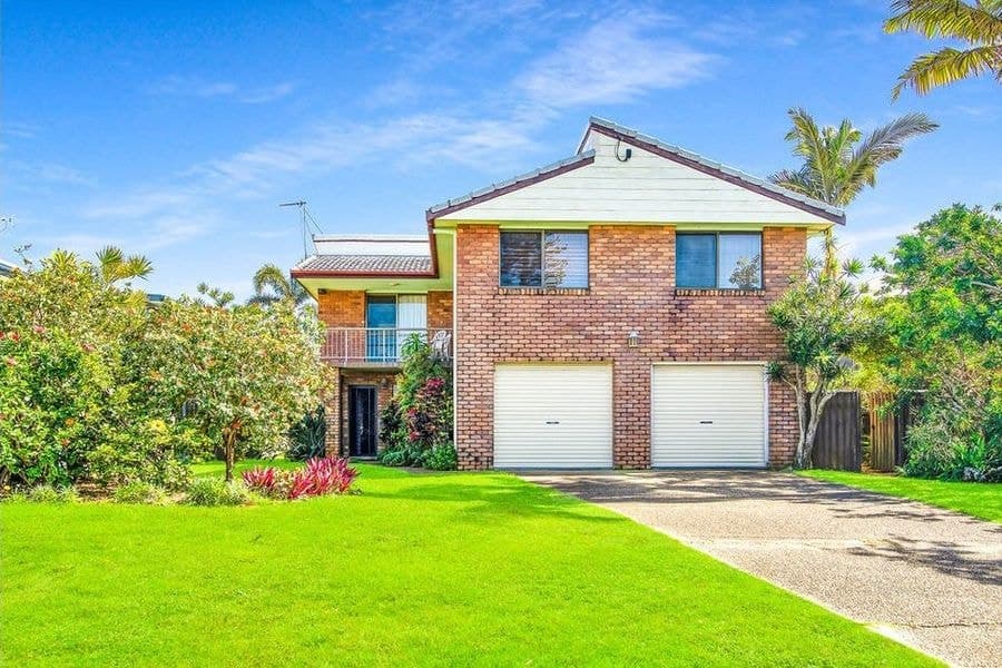 16 Oomoo Street, Buddina QLD 4575, Buddina - Image 1