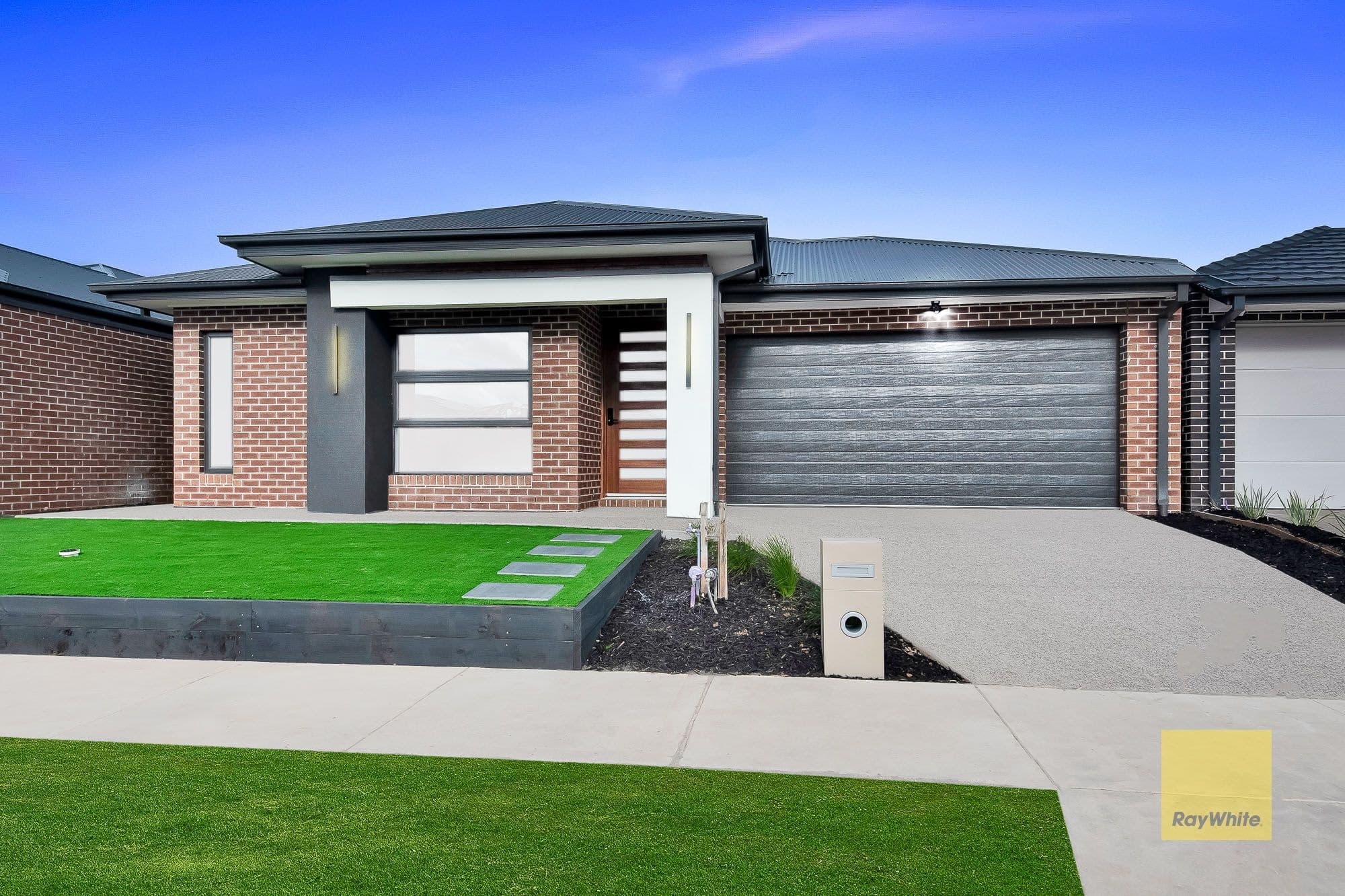 11 Esmeralda Avenue, Tarneit VIC 3029, Tarneit - Image 1