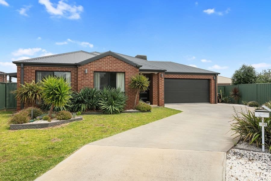 6 Flemington Place, Ascot VIC 3551, Ascot - Image 1