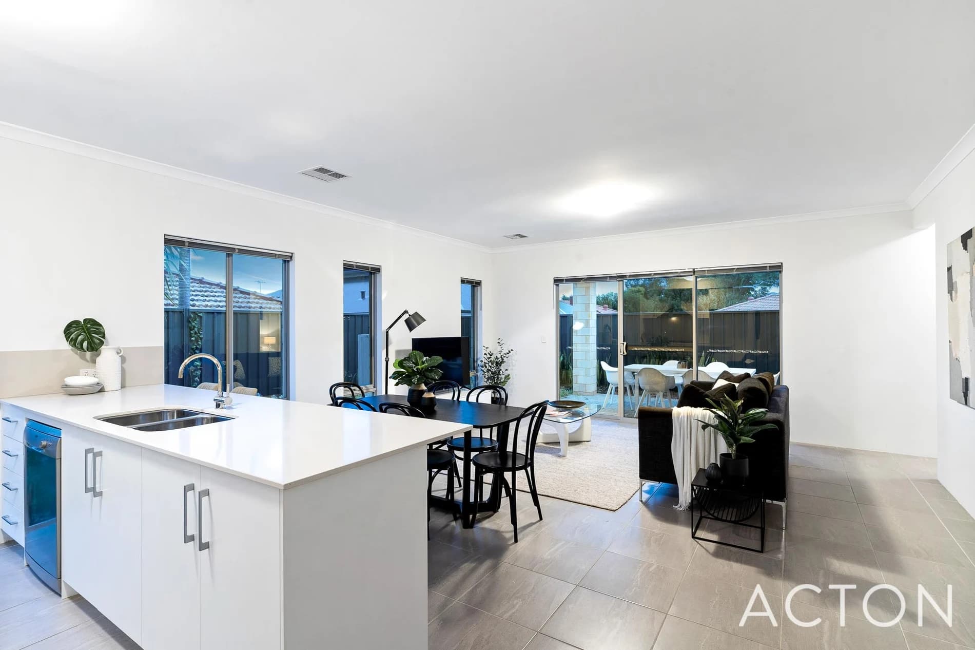 6/27 Falkirk Avenue, MAYLANDS WA 6051, Bedford - Thumbnail 4