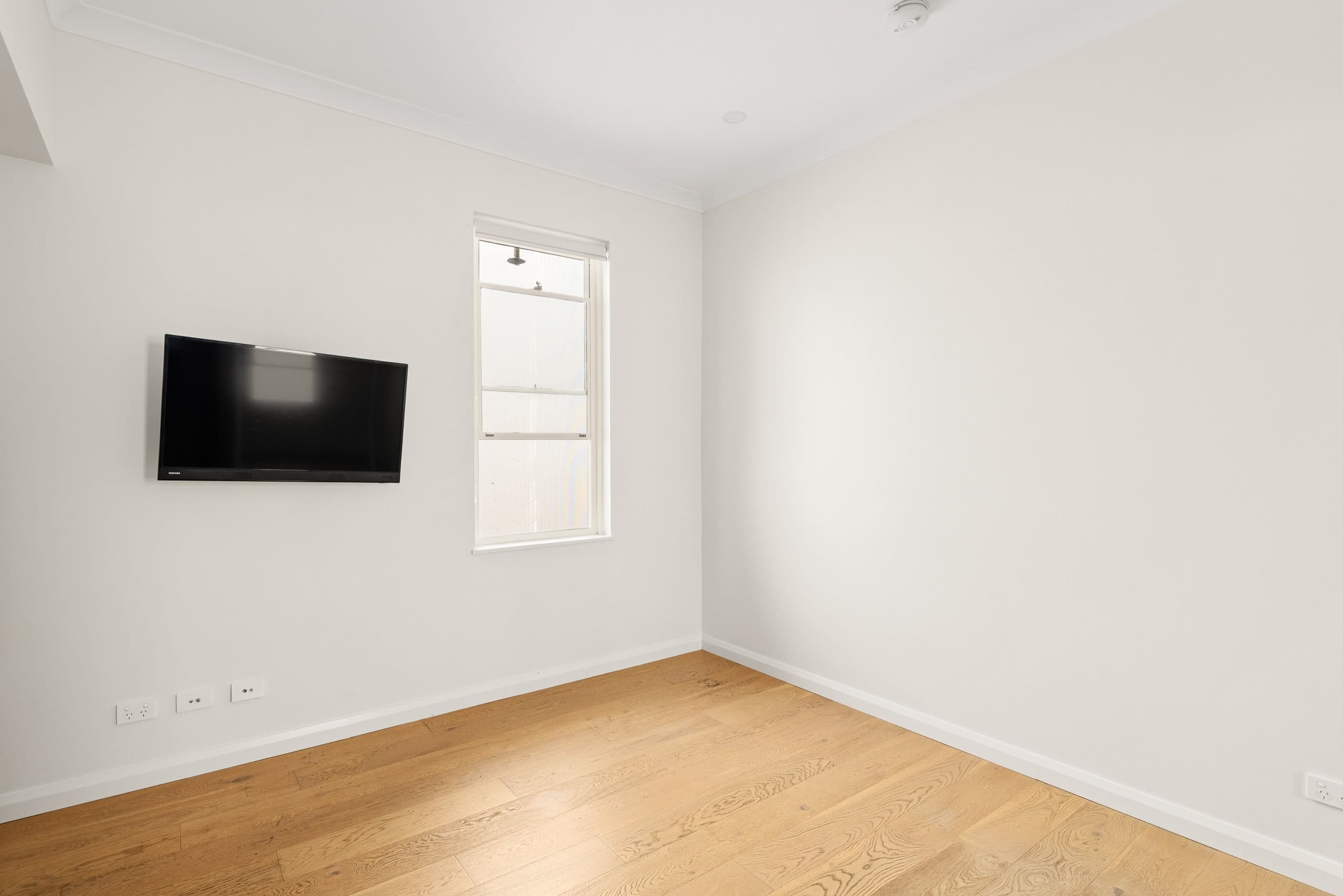 16/130 Campbell Parade, Bondi - Thumbnail 3
