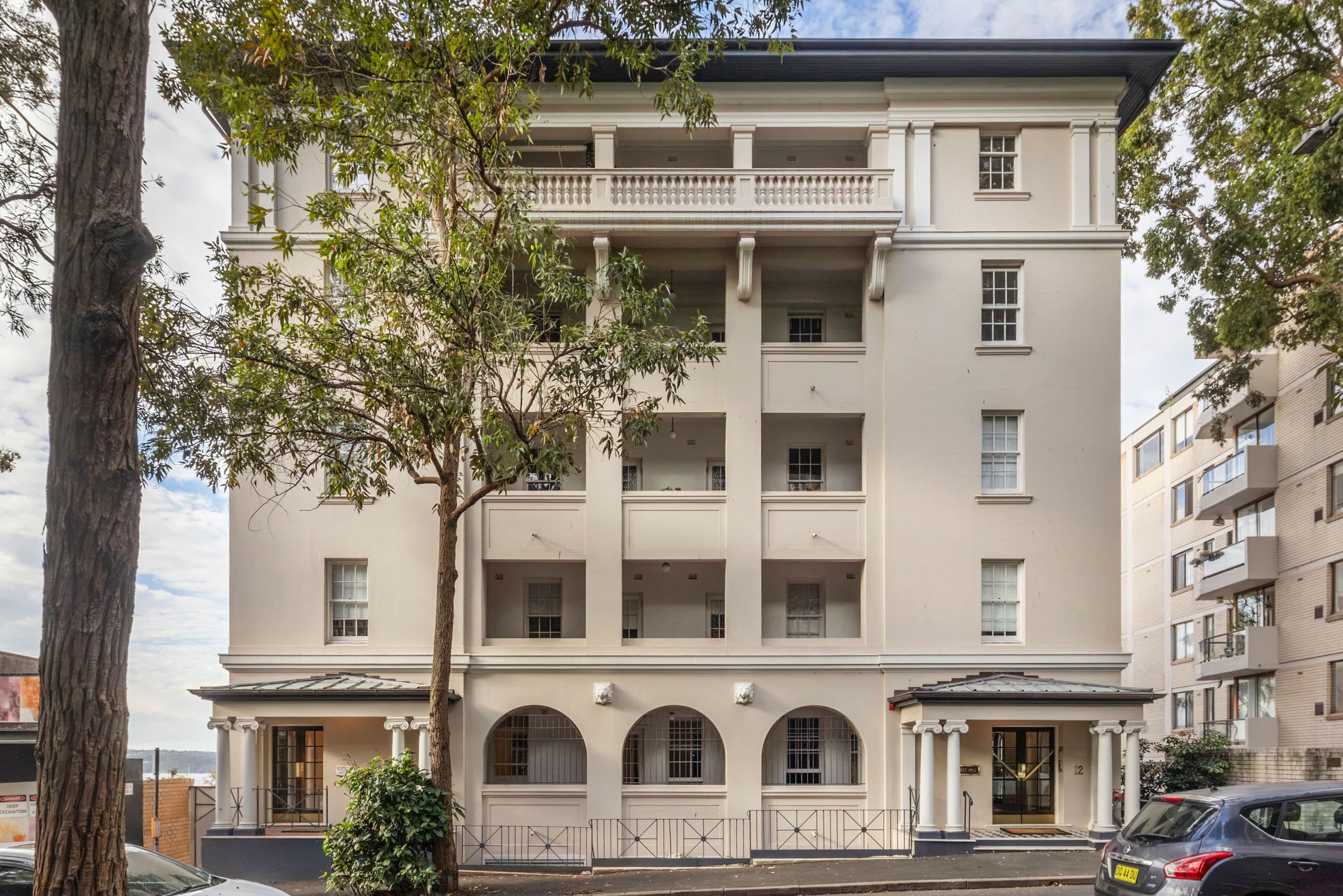 10/12 Onslow Avenue, Elizabeth Bay - Image 1