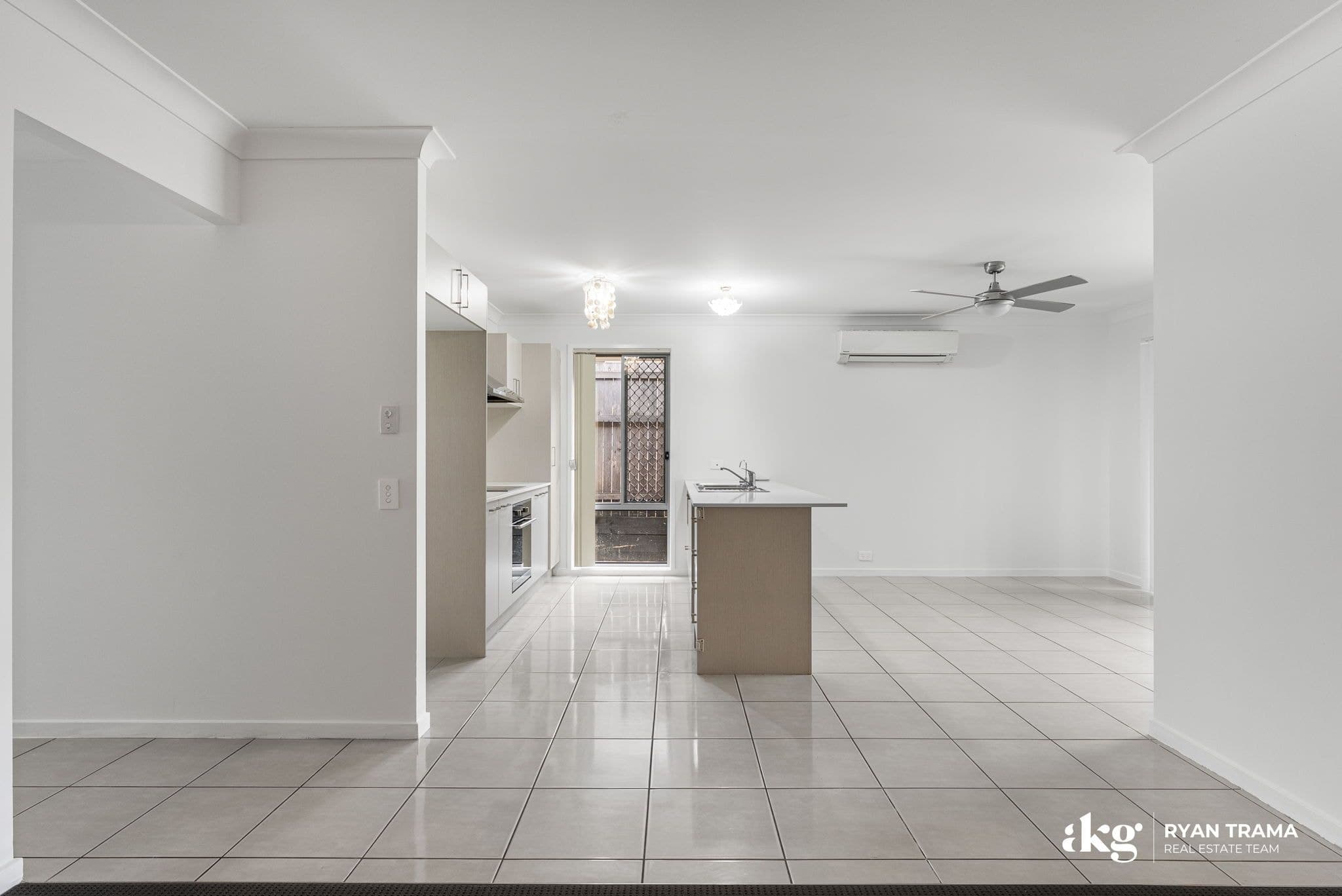 42 Mount Pleasant Street, Park Ridge QLD 4125, Park Ridge - Thumbnail 5