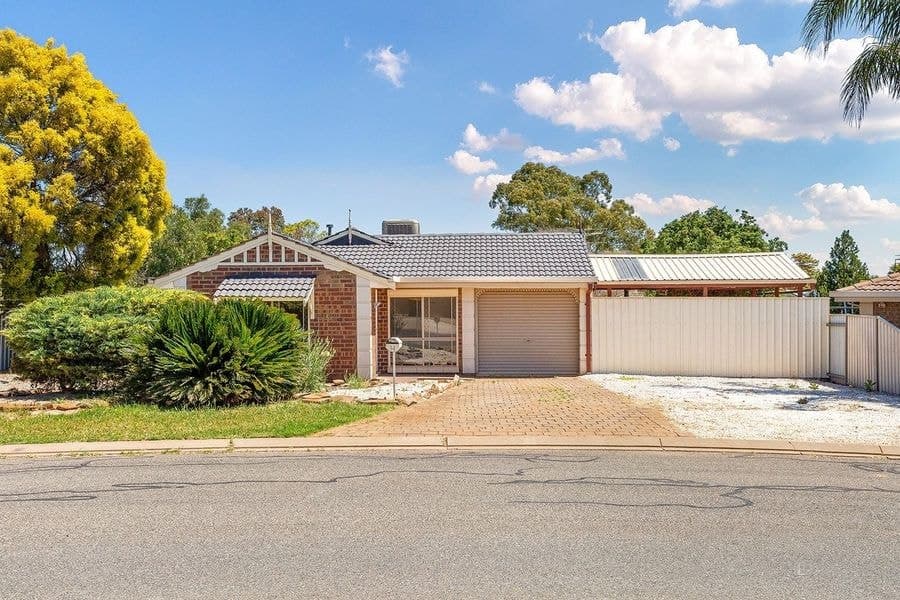 34 Browne Circuit, Craigmore SA 5114, Craigmore - Image 1