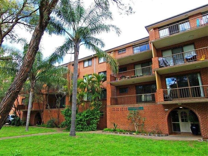 1/5 Betts Street Parramatta NSW, Parramatta - Image 1