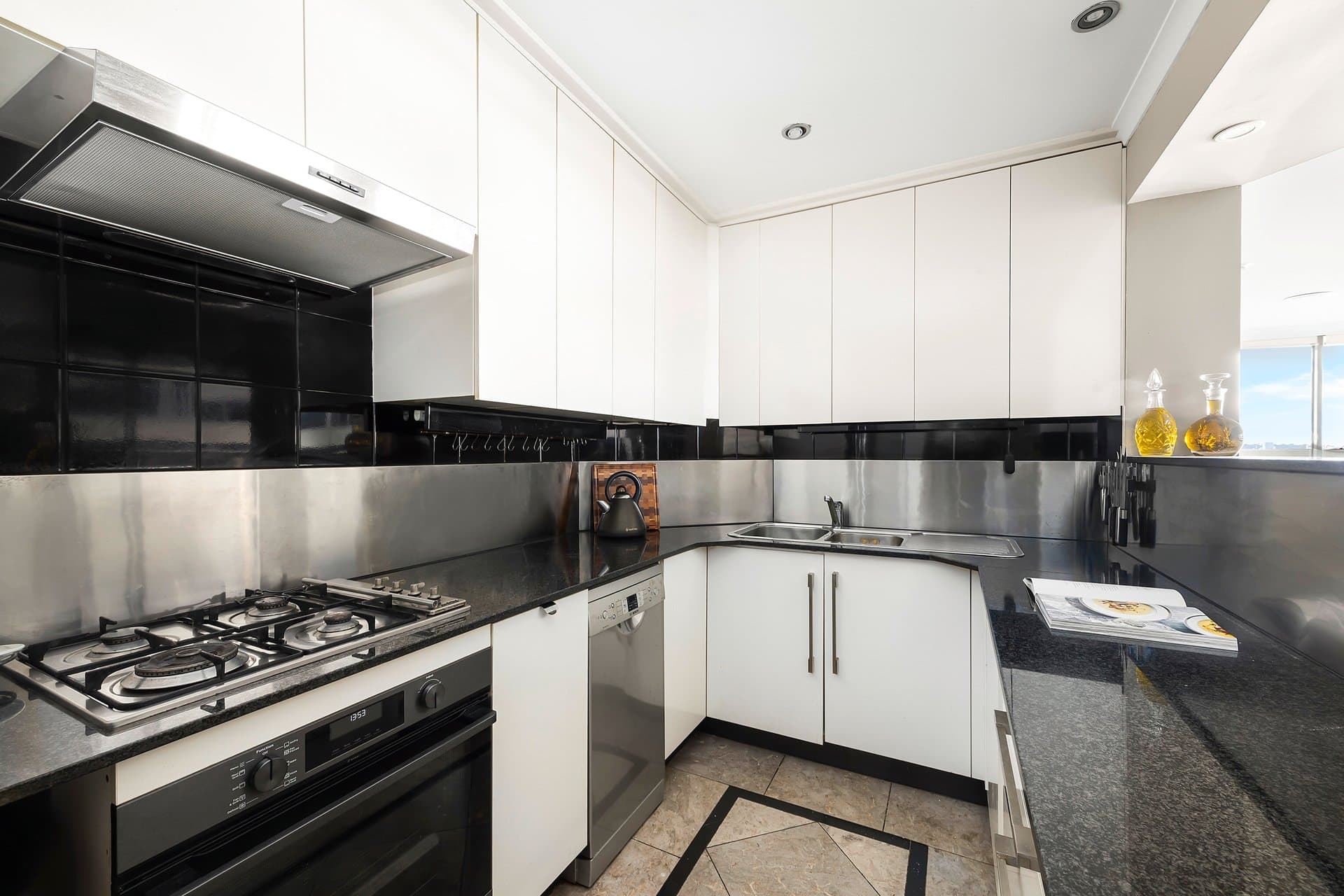 705/7 Rockwall Crescent, Potts Point NSW 2011, Potts Point - Thumbnail 7