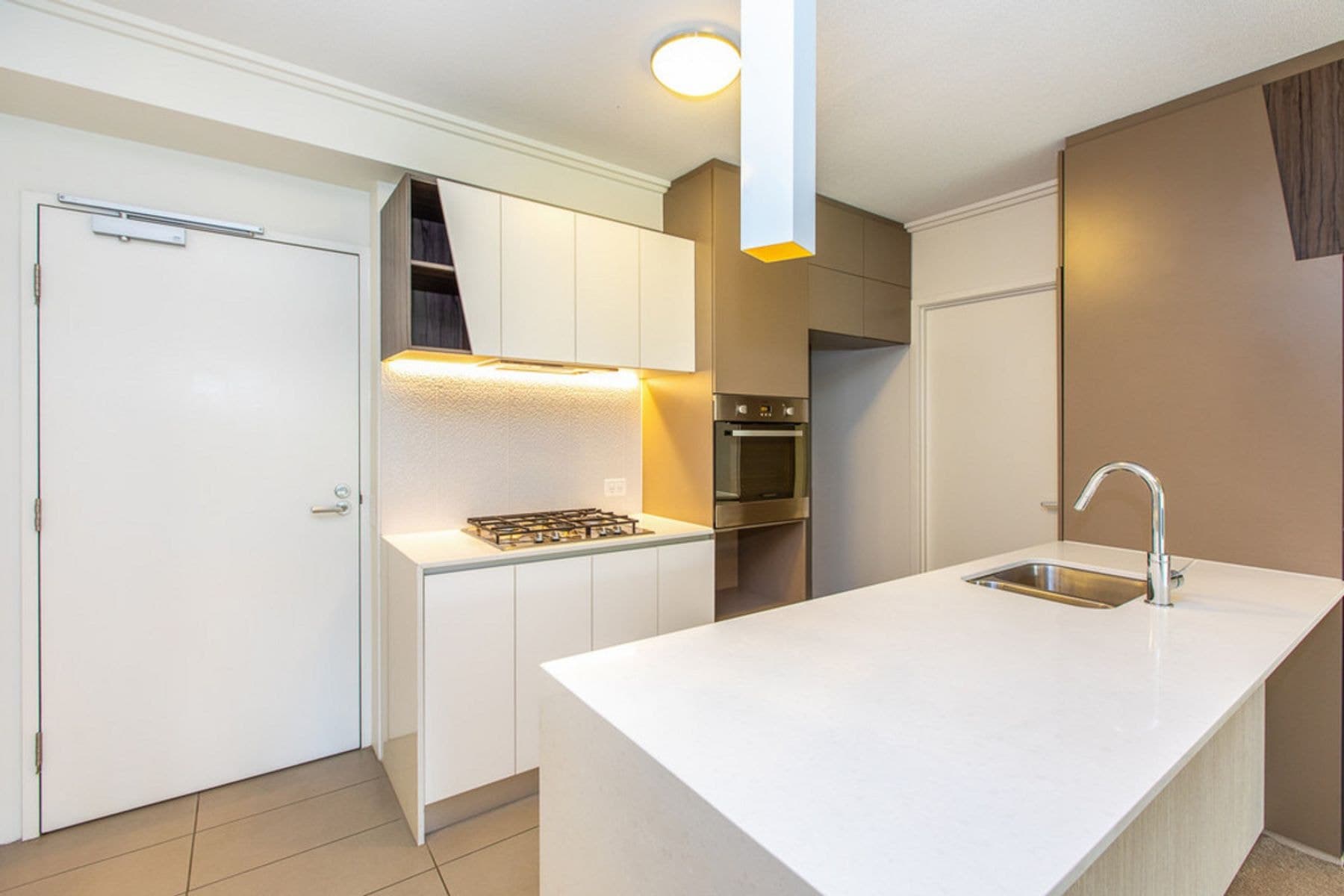 504/50 Connor Street, Kangaroo Point QLD 4169, Kangaroo Point - Image 1