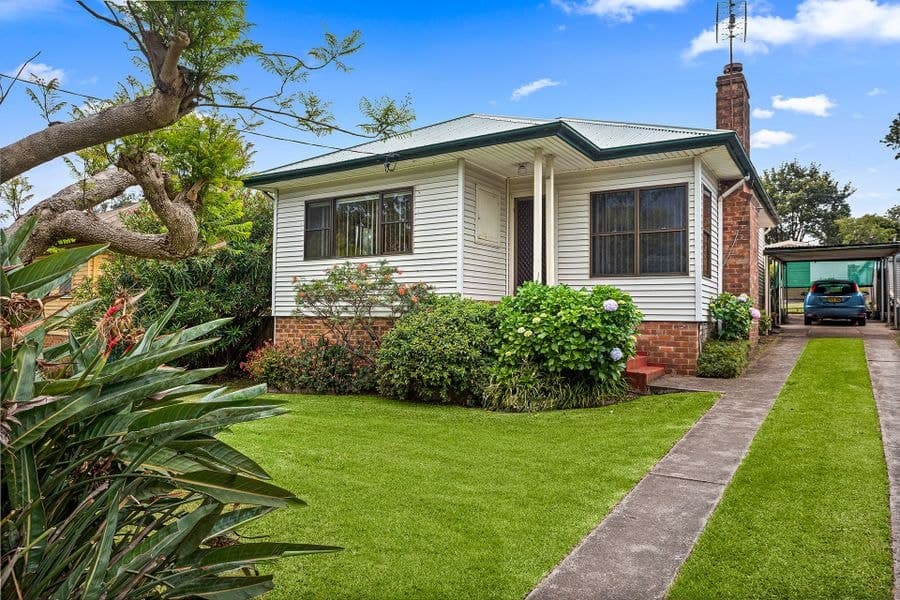 366 Gladstone Avenue, Mount Saint Thomas NSW 2500, Mount Saint Thomas - Image 1