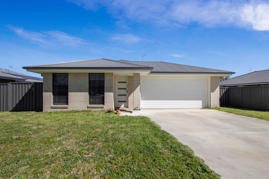 15 Yeomans Road, Armidale NSW 2350, Armidale - Image 1