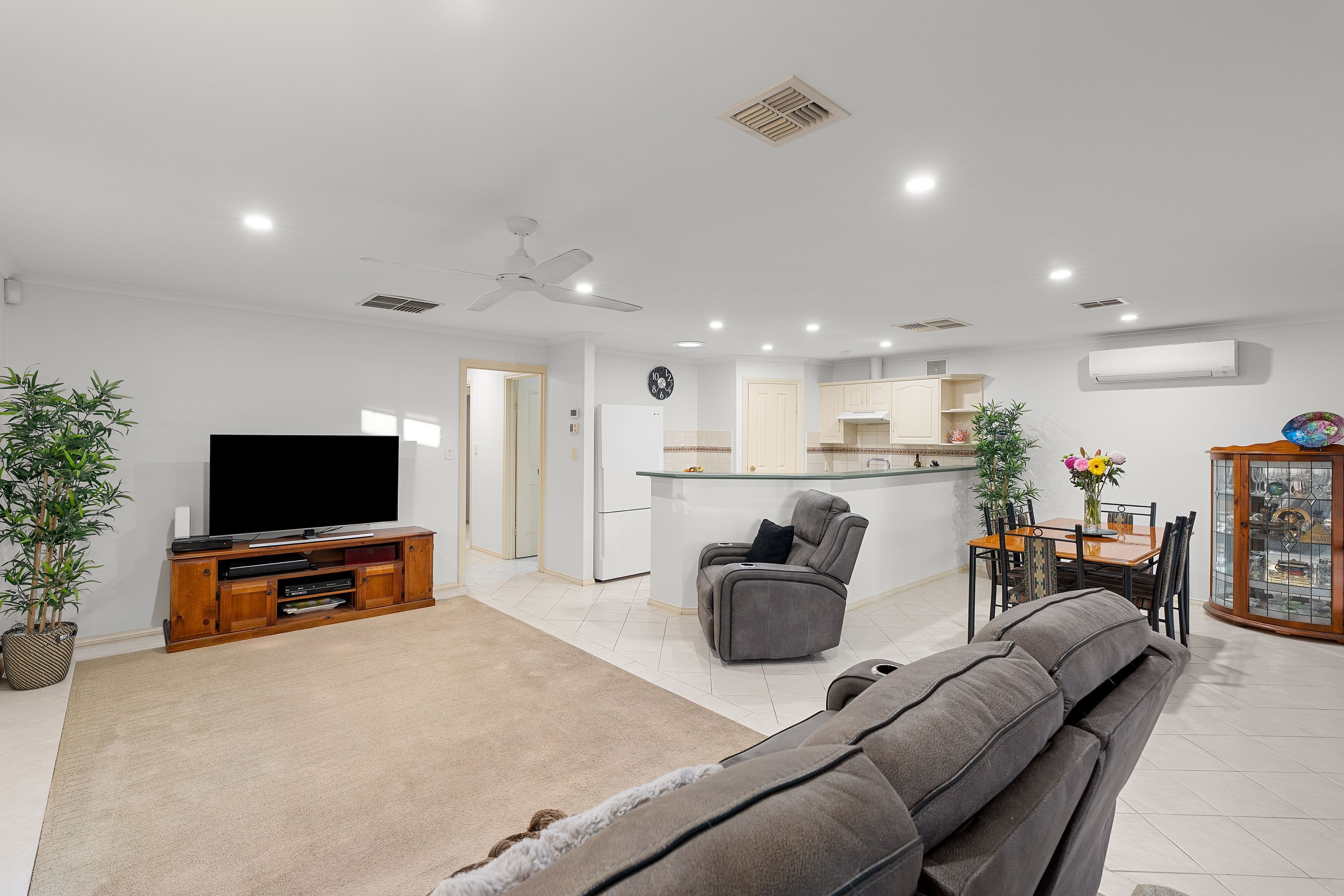 21 Carona Avenue, Gilles Plains SA 5086, Gilles Plains - Thumbnail 4