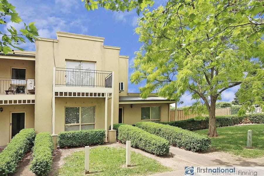11/10 Parkhill Drive, Berwick VIC 3806, Berwick - Image 1