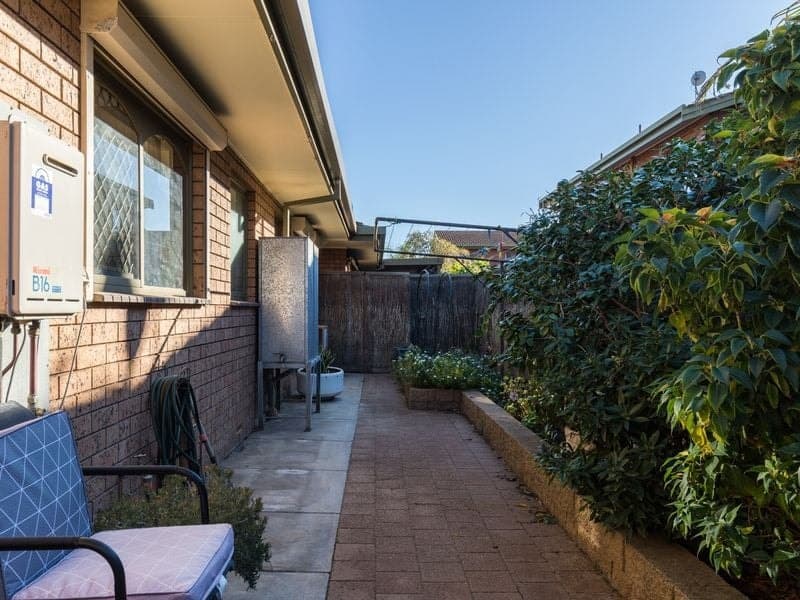 37 Sportsmans Drive, West Lakes, West Lakes - Image 1