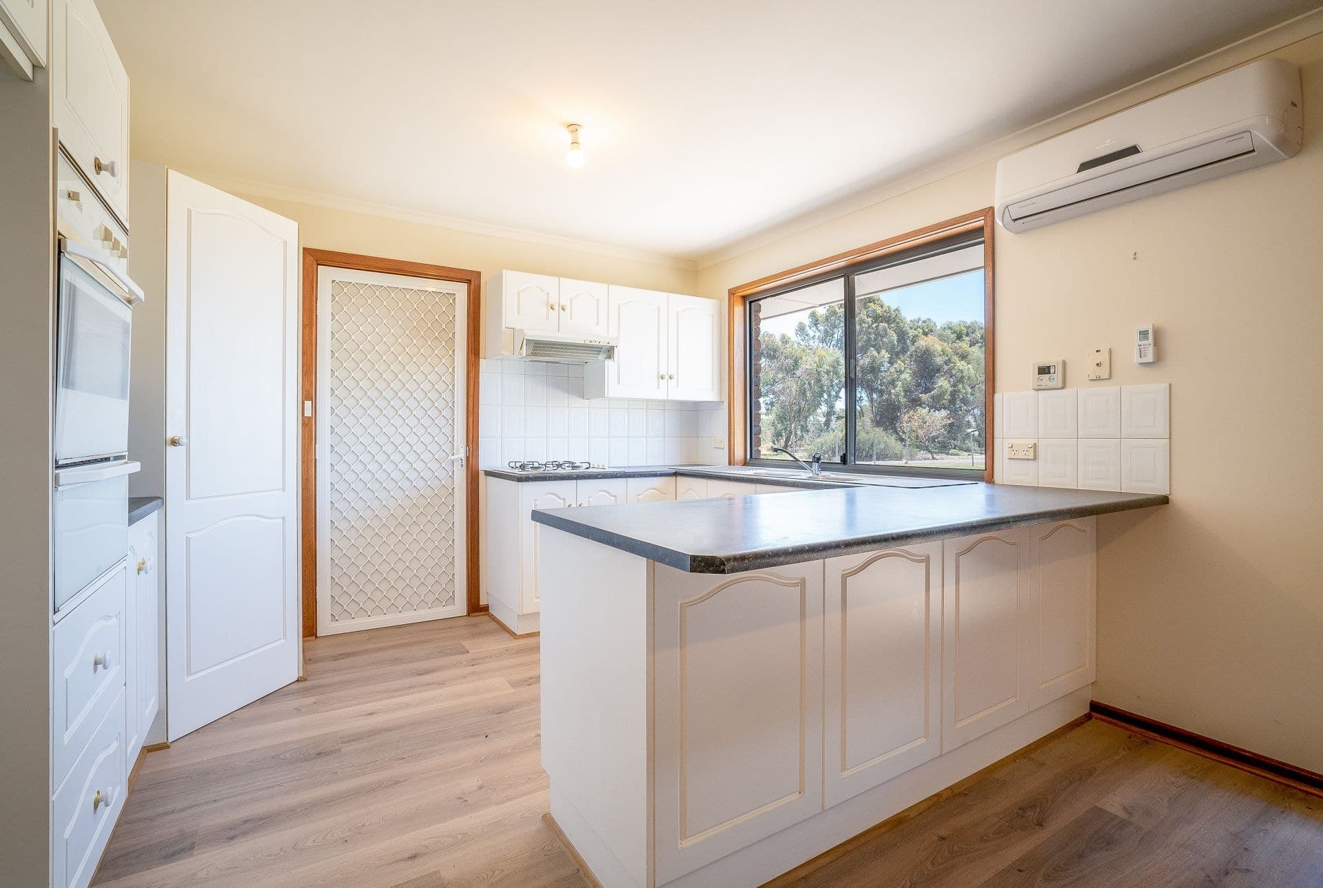 30 Thompson Road, Buckland Park, Buckland Park - Thumbnail 6