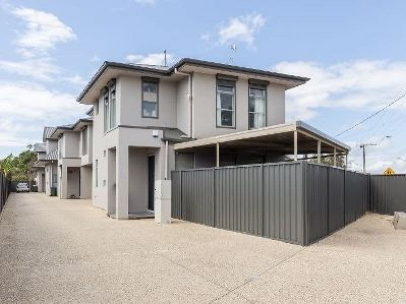 1/30 West Lakes Boulevard, Albert Park, Albert Park - Image 1