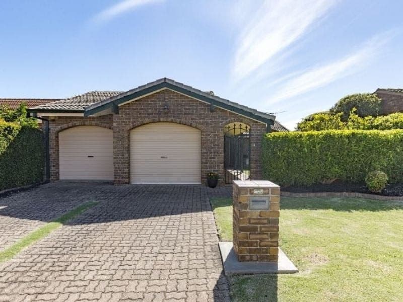 6 McDonald Grove, West Lakes, West Lakes - Thumbnail 2