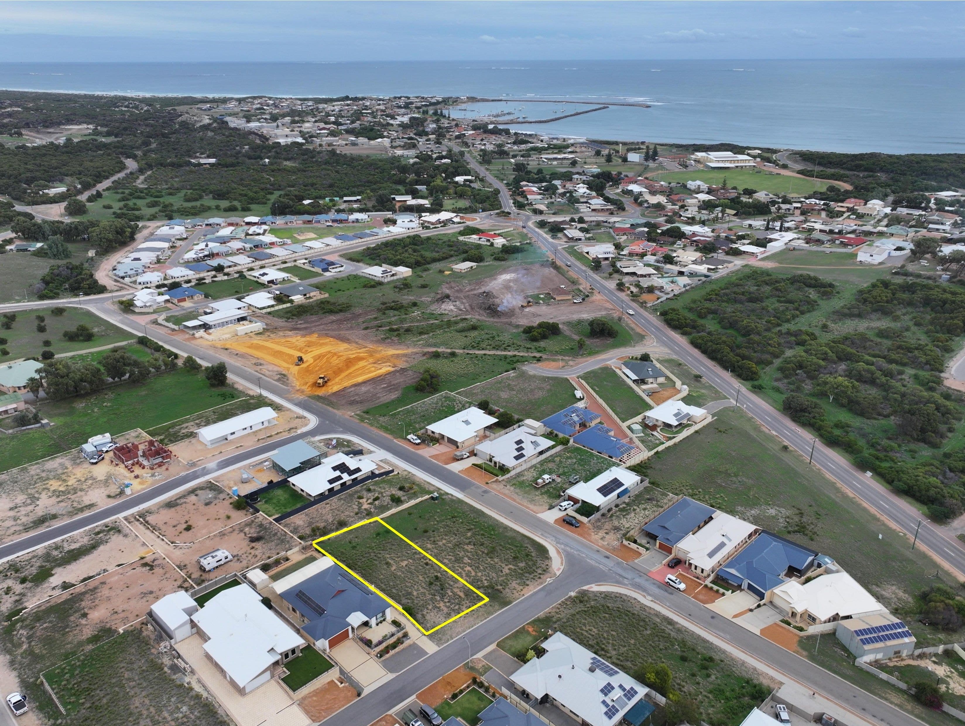 4 Linthorne Road, Port Denison WA 6525, Port Denison - Thumbnail 2