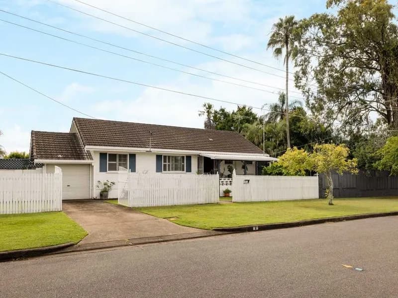 8 Gordon Street, Brighton - Image 1
