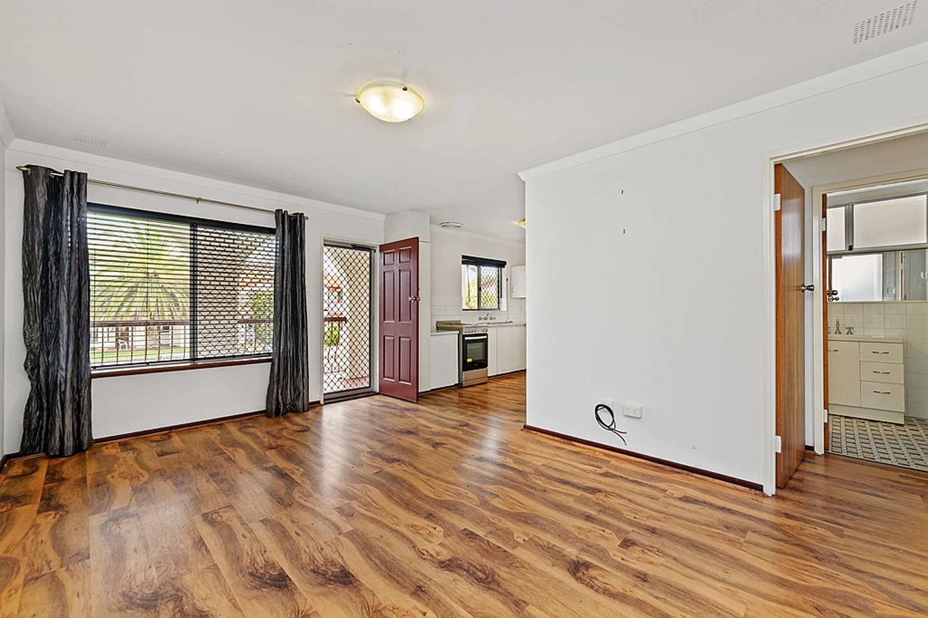 6/27 Falkirk Avenue, MAYLANDS WA 6051, Embleton - Thumbnail 4