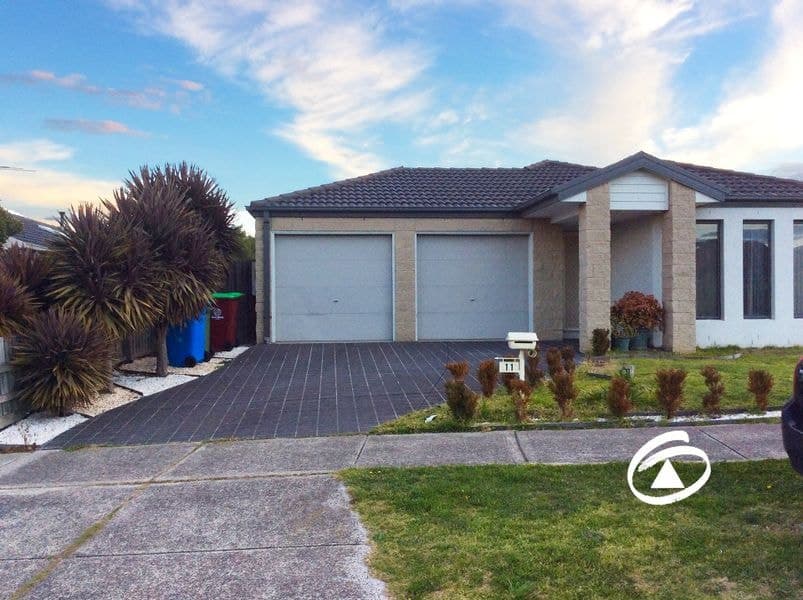 11 Hollington Way, Berwick VIC 3806, Berwick - Image 1