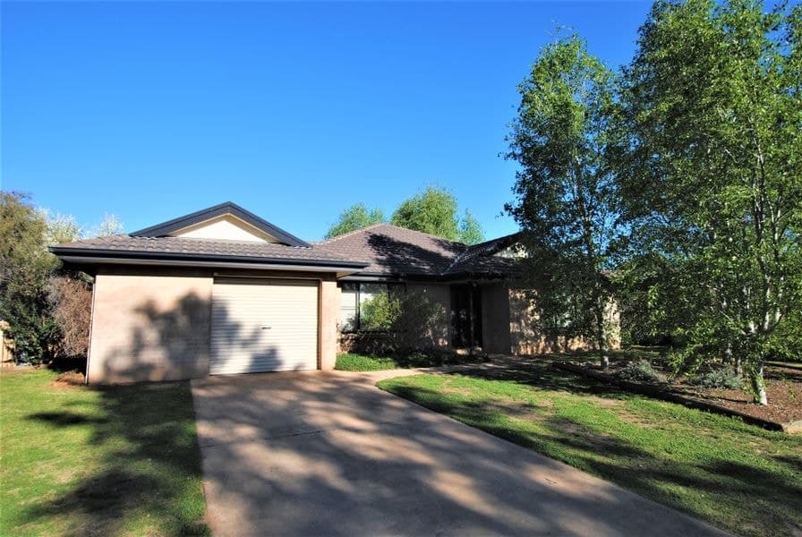 17 Julia Court, Mudgee NSW 2850, Mudgee - Image 1