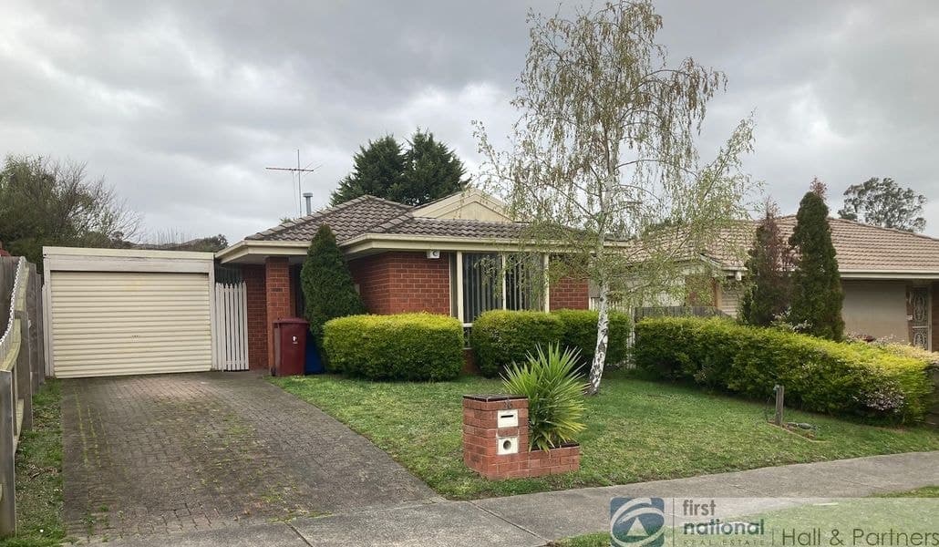 26 Euroa Avenue, Berwick VIC 3806, Berwick - Image 1