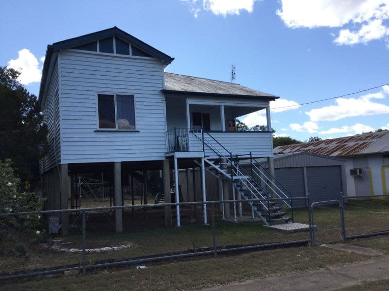 4 Walsh Street, Biggenden QLD 4621, Biggenden - Image 1