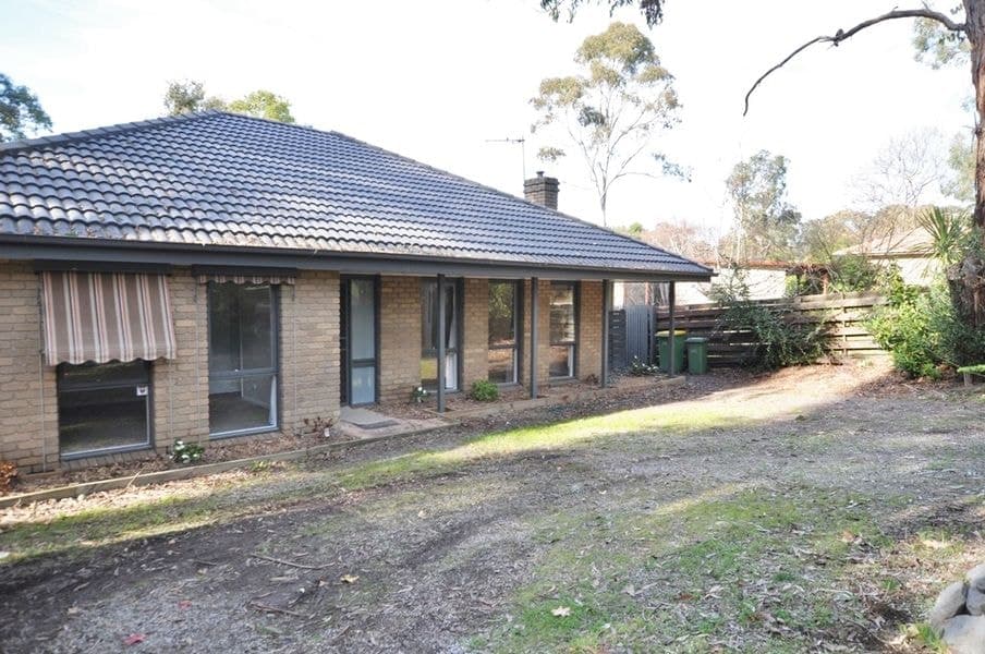 38 Rangeview Road, Mount Evelyn VIC 3796, Mount Evelyn - Image 1