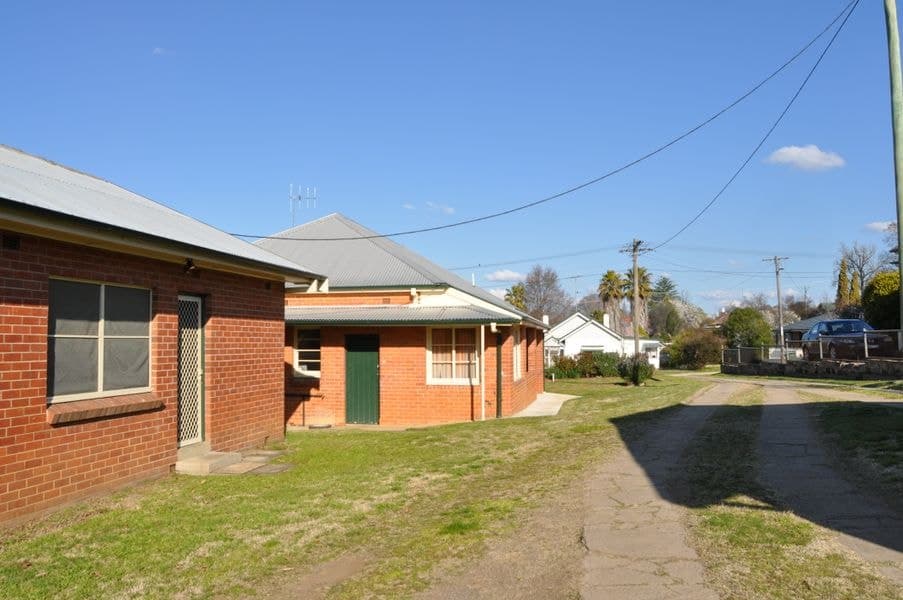 2/5 Gladstone Street, Bathurst NSW 2795, Bathurst - Image 1