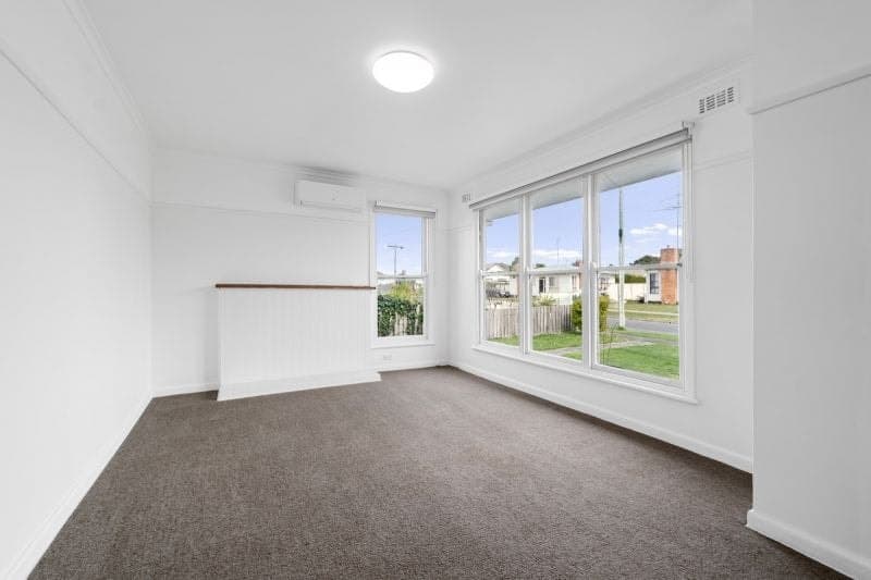 22 Churchill Square Colac VIC, Colac - Thumbnail 3