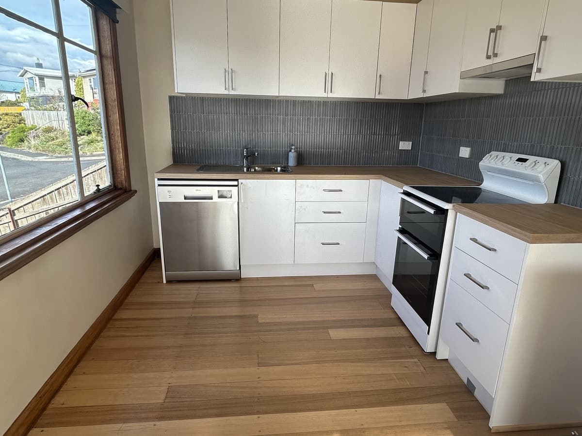 10 Camden Crescent Moonah TAS 7009, Moonah - Thumbnail 2