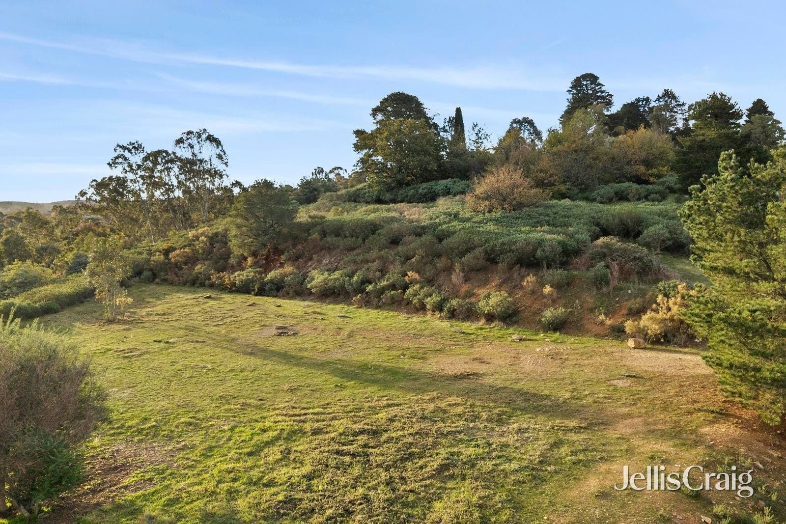 CA 23 Duke Street, Castlemaine
    
    
      
        6,919 m2, Castlemaine - Thumbnail 6