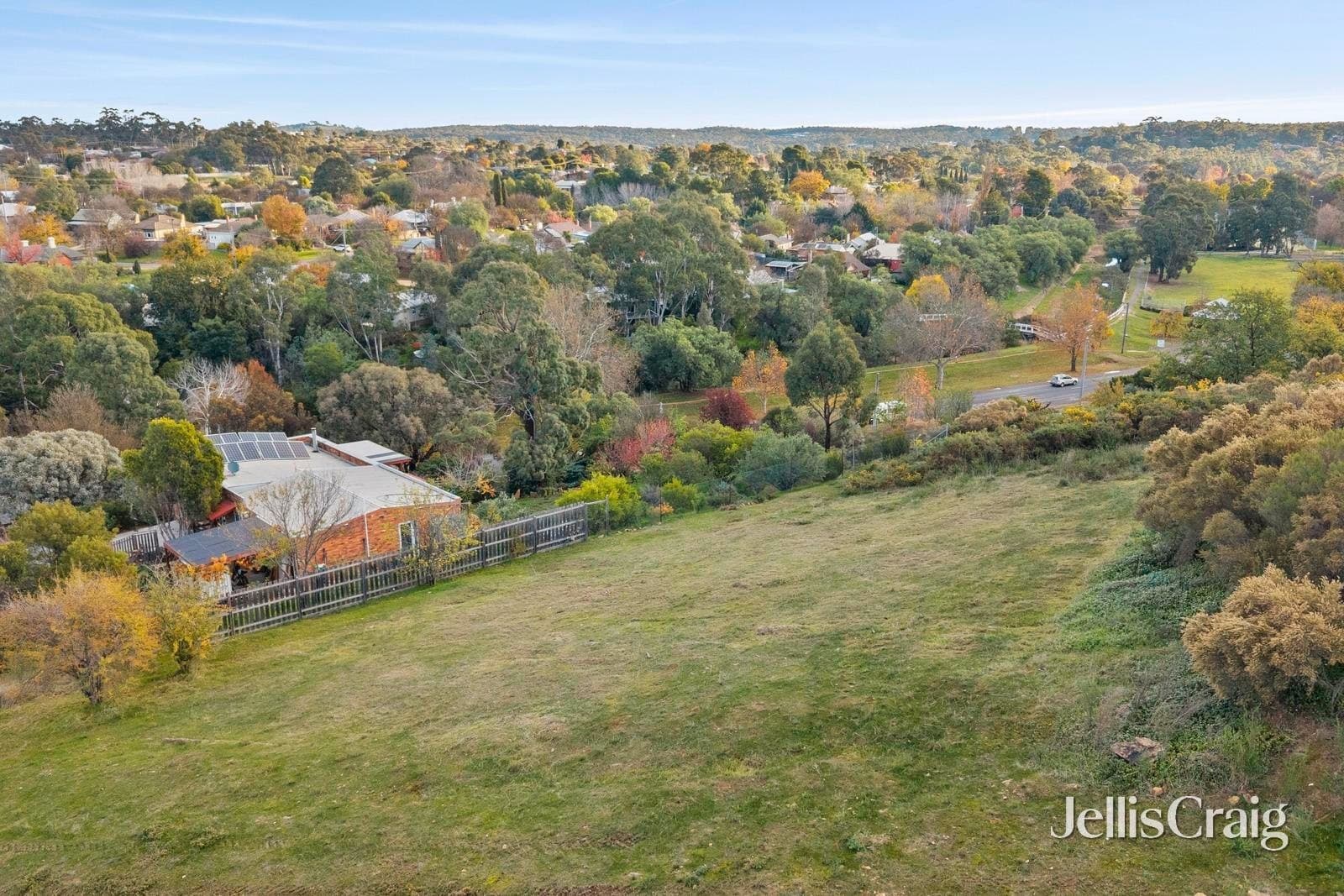 CA 23 Duke Street, Castlemaine
    
    
      
        6,919 m2, Castlemaine - Thumbnail 8