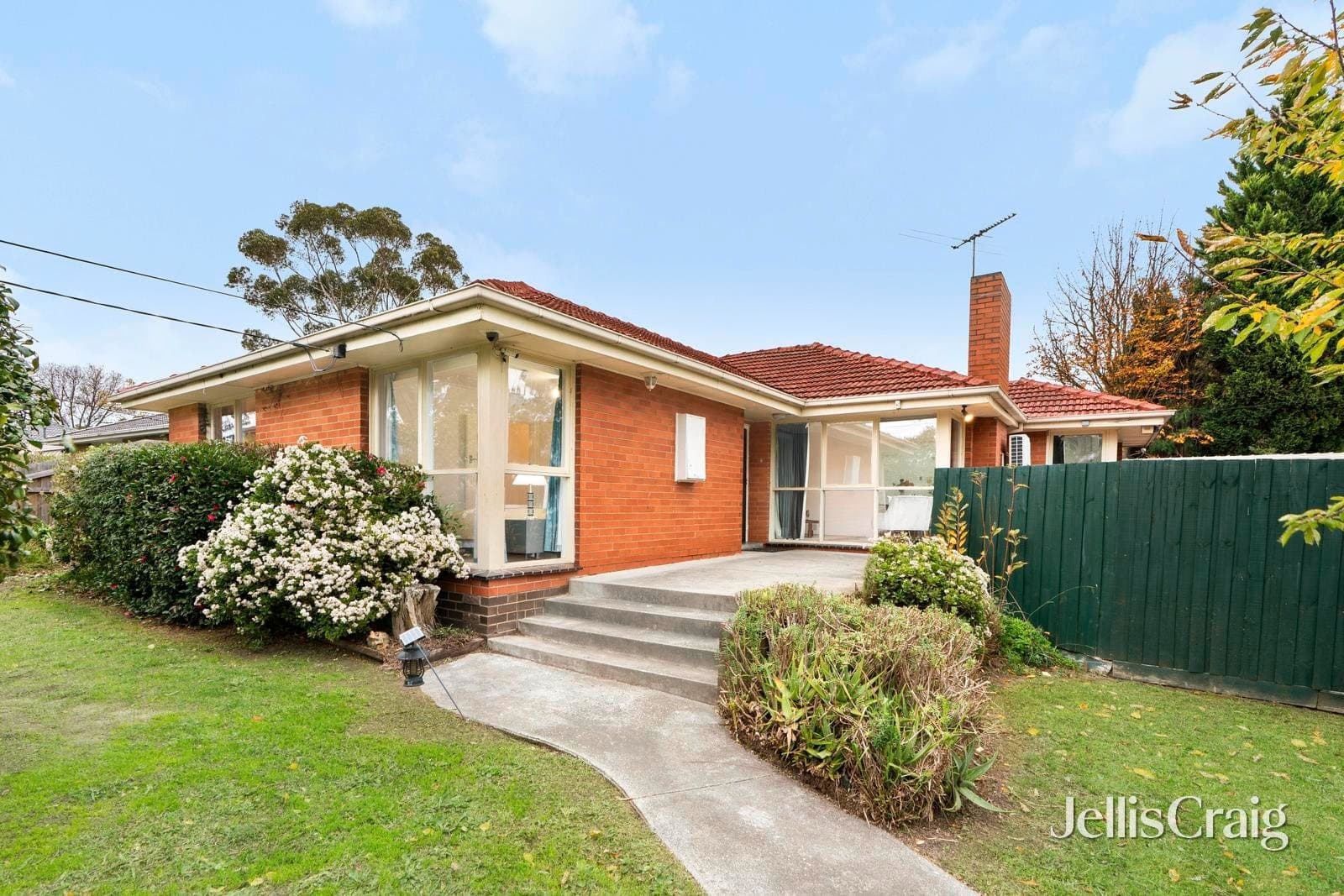 26 Denver Crescent, Rowville, Rowville - Thumbnail 2