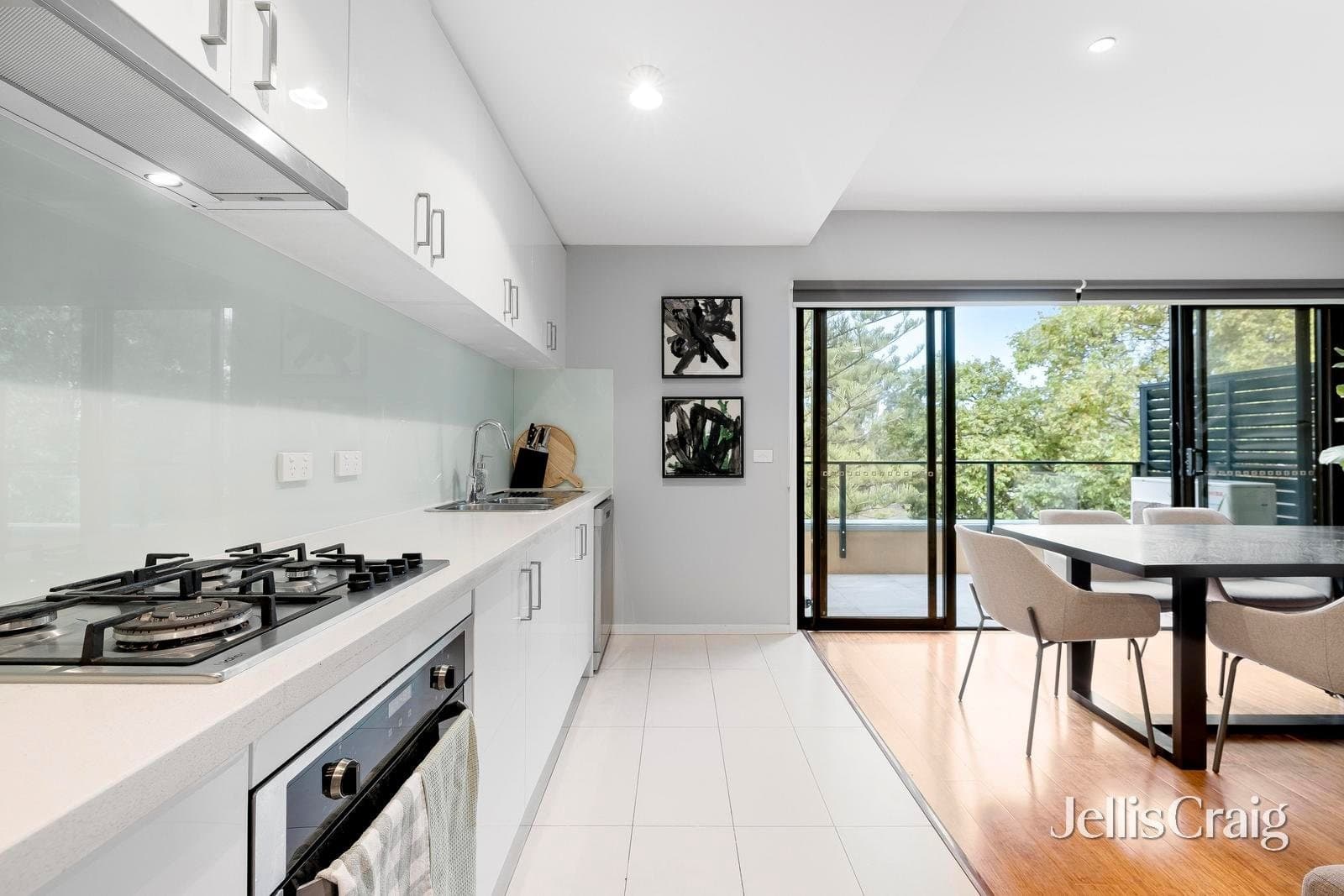 207/569-571 Whitehorse Road, Mitcham, Mitcham - Thumbnail 6