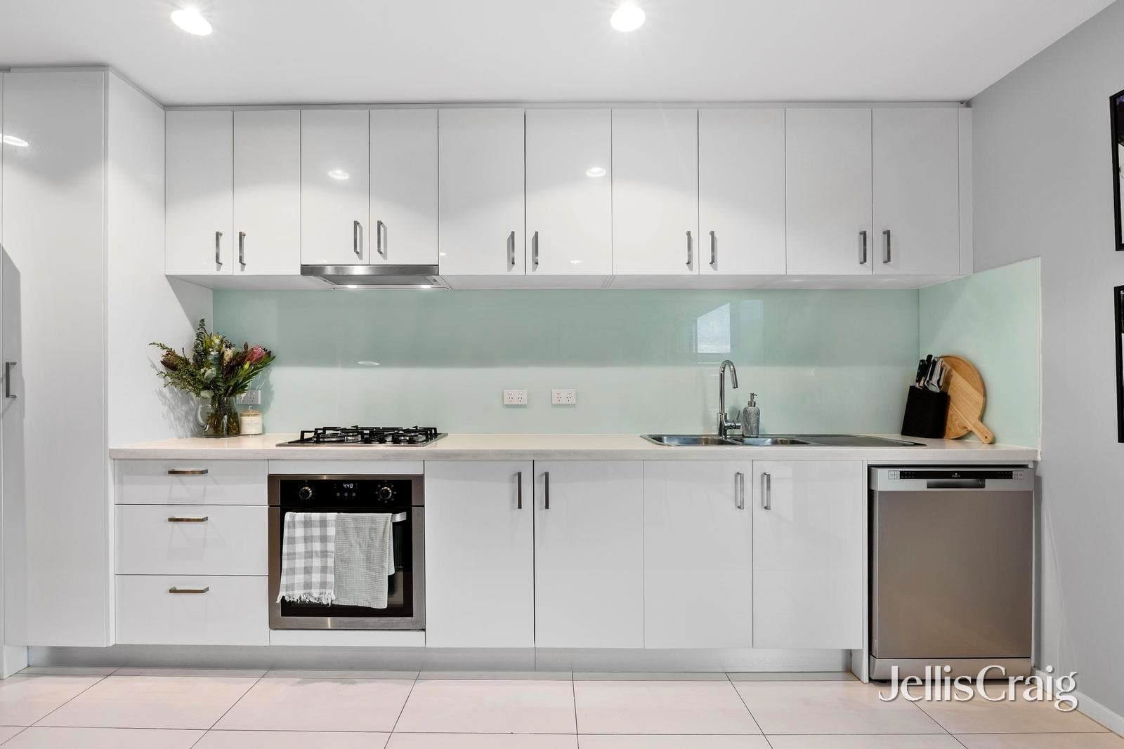 207/569-571 Whitehorse Road, Mitcham, Mitcham - Thumbnail 7
