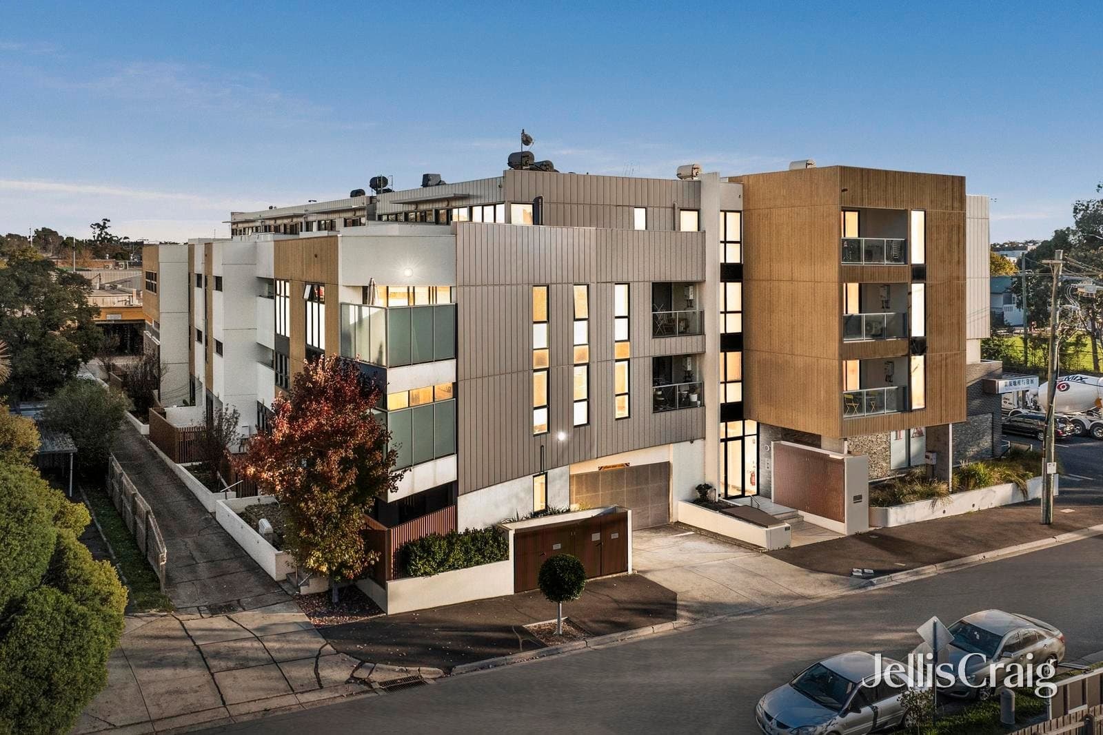 114/300 Middleborough Road, Blackburn, Blackburn - Image 1