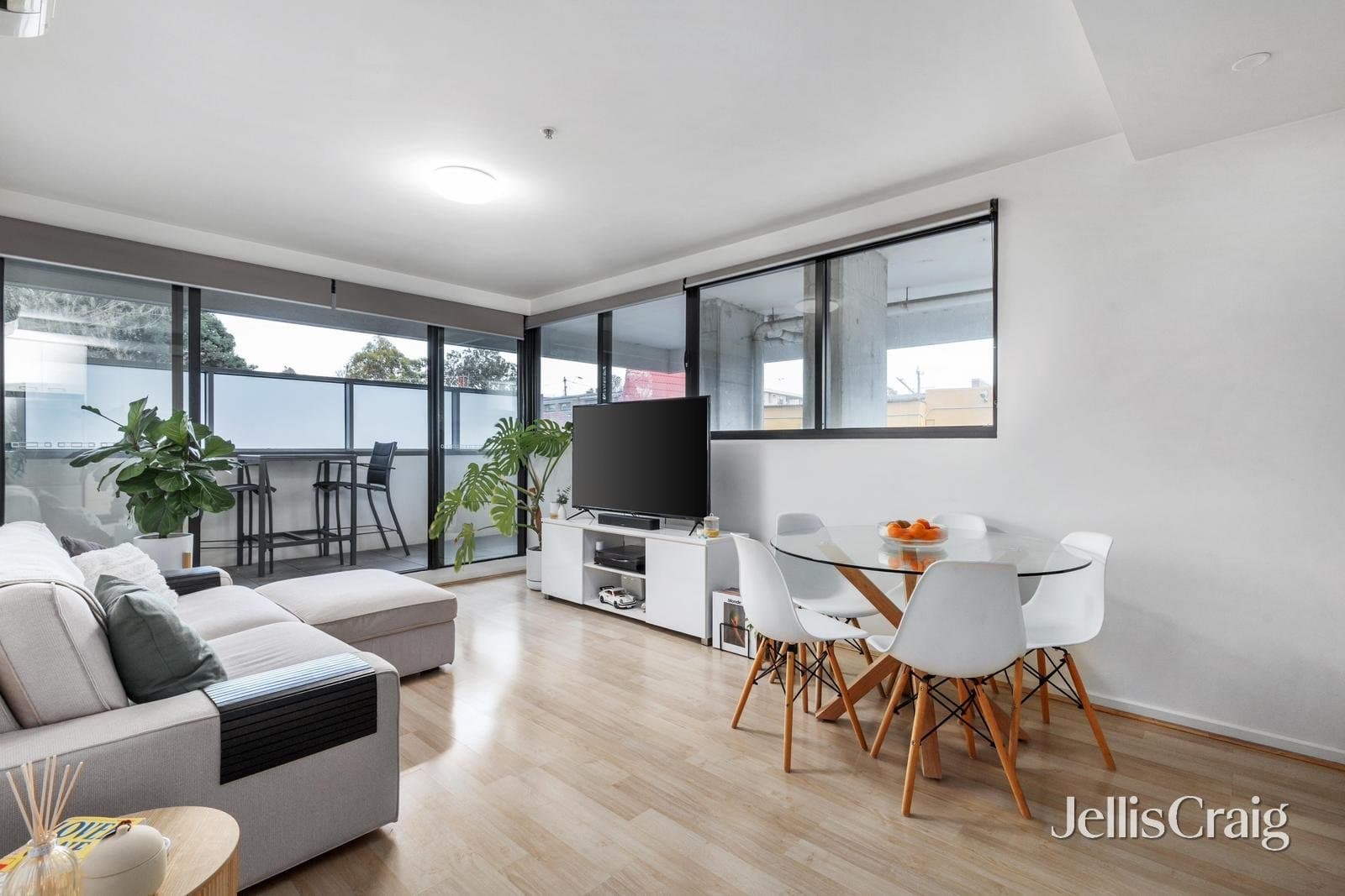 114/300 Middleborough Road, Blackburn, Blackburn - Thumbnail 2