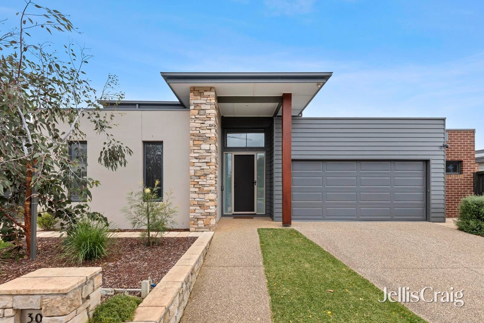 30 Wyrallah Street, Ocean Grove, Ocean Grove - Thumbnail 2