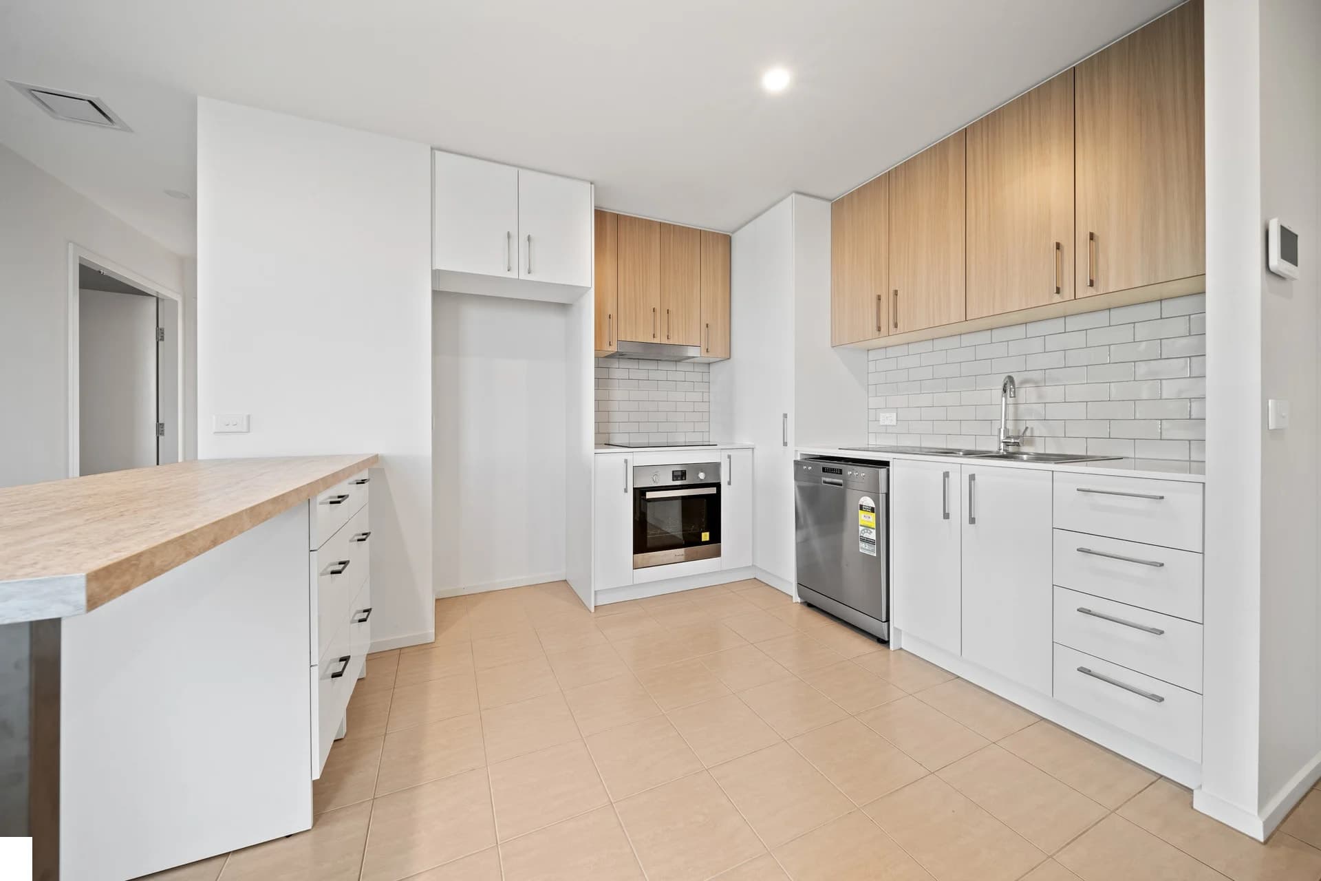 119/2 Hinder Street, Gungahlin, Gungahlin - Thumbnail 2