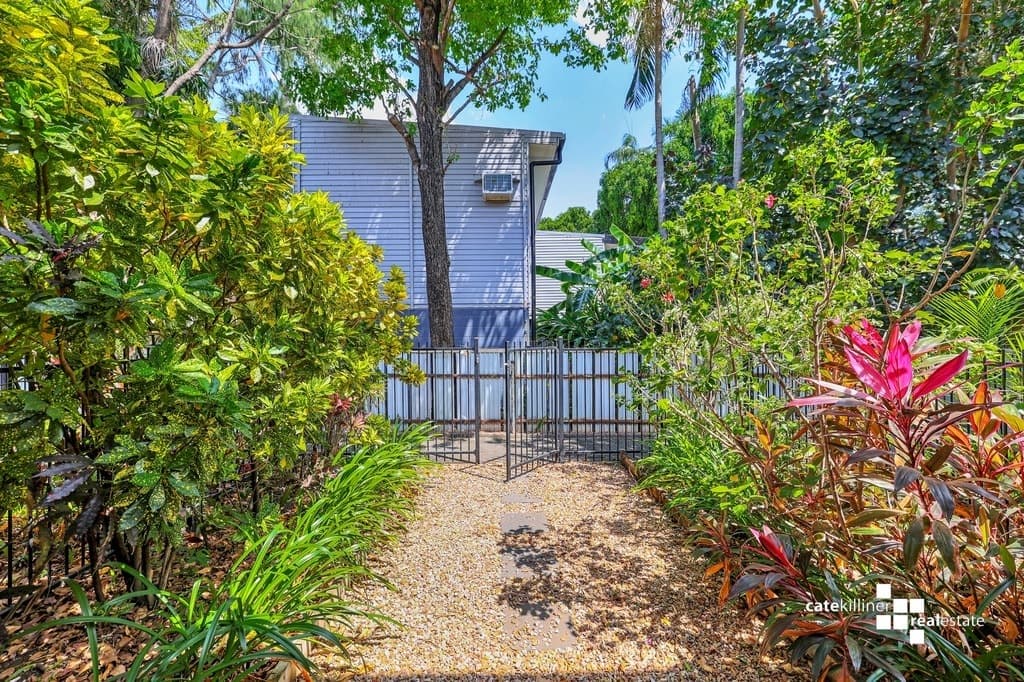 2/7 Hickory Street,  - Image 1