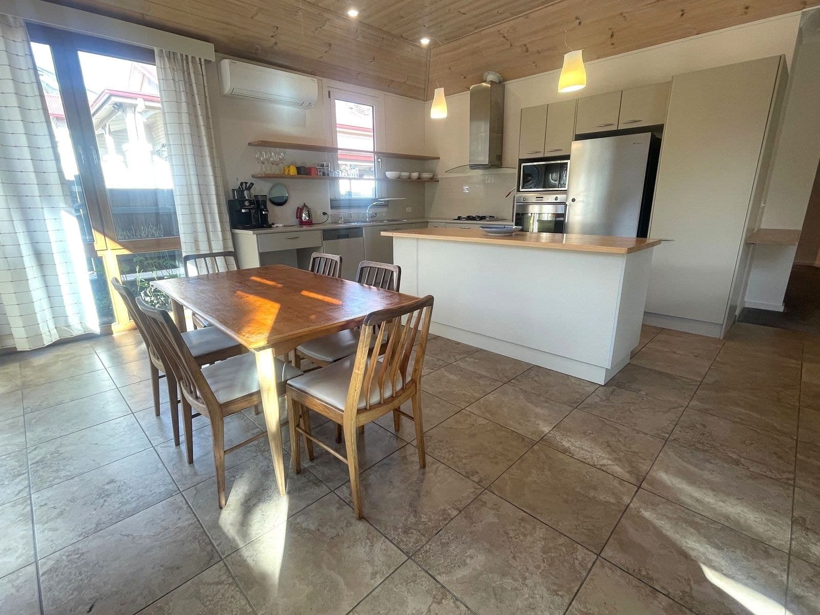 1/112 BARNEY STREET, Armidale NSW 2350, Armidale - Thumbnail 3