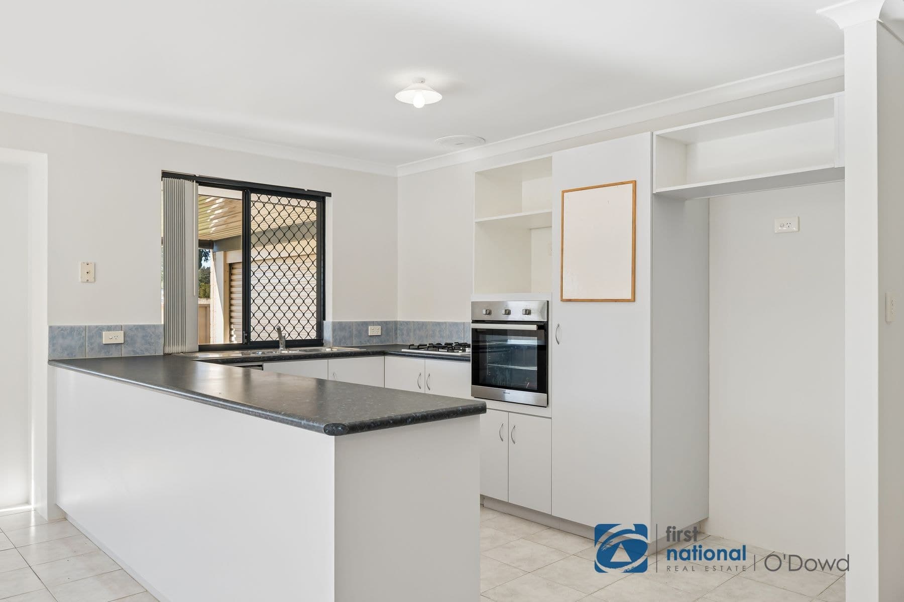 14 Pimelea Street, Maida Vale WA 6057, Maida Vale - Thumbnail 5