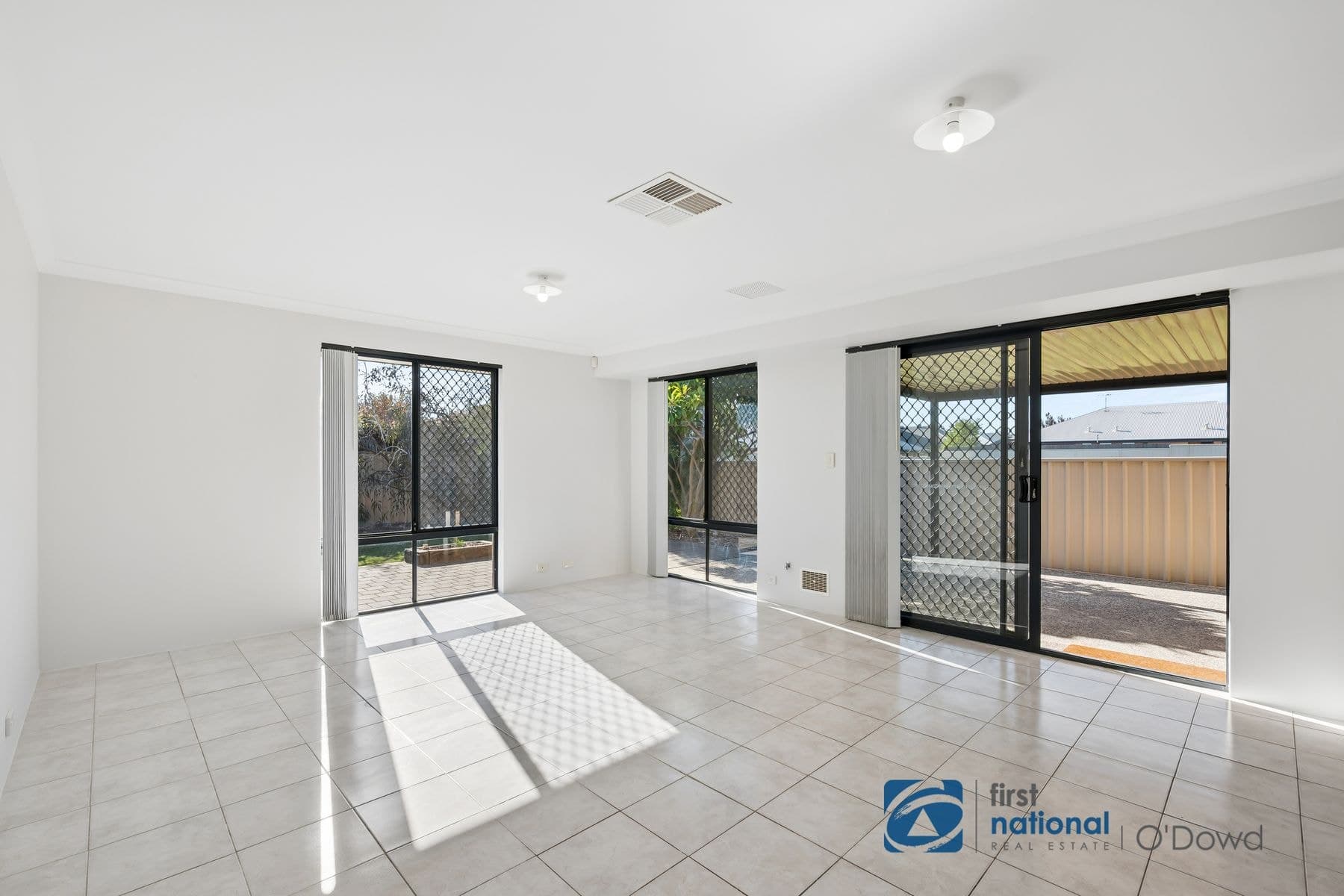 14 Pimelea Street, Maida Vale WA 6057, Maida Vale - Thumbnail 7