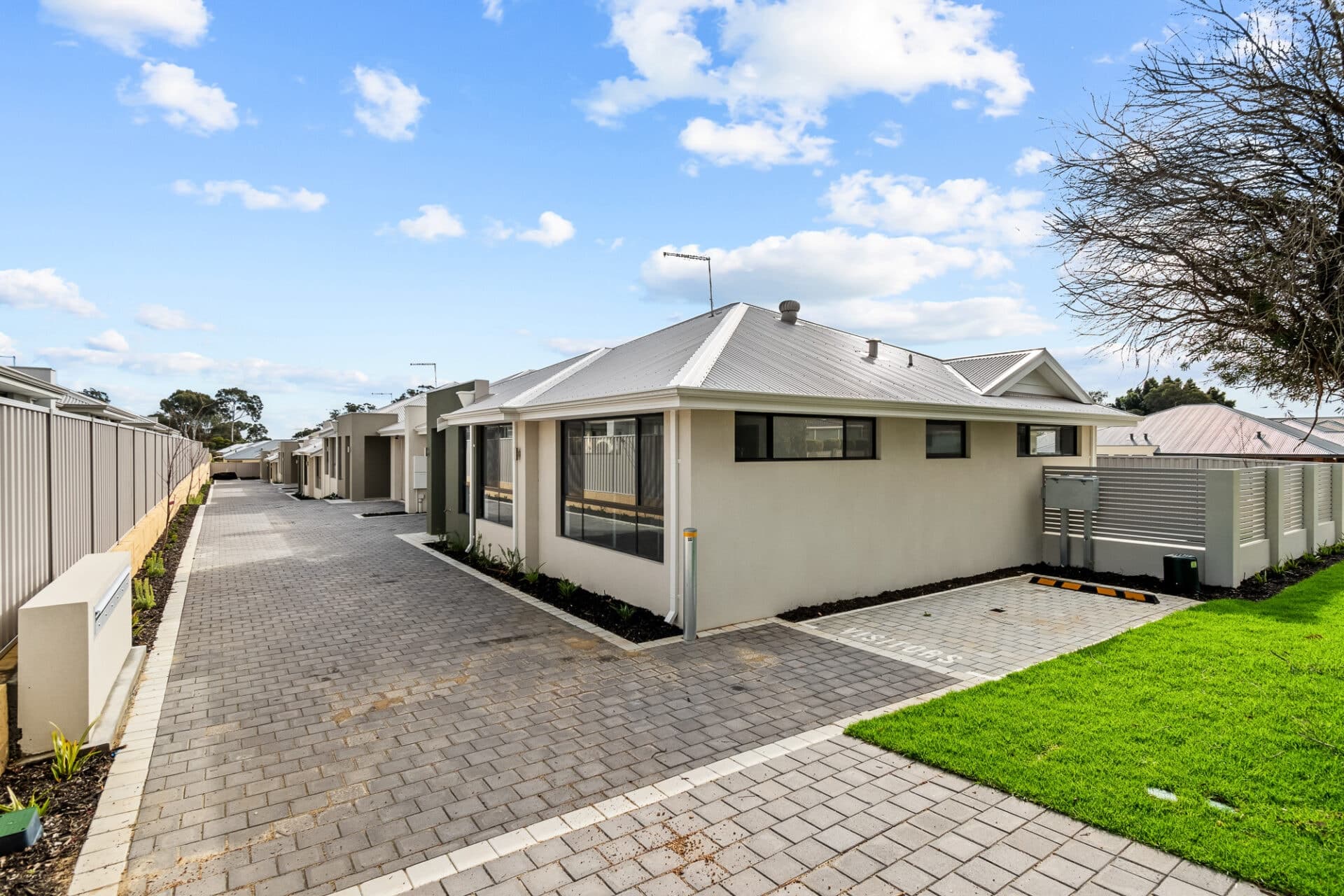 5/18 Brooks Street, Kalamunda WA, Kalamunda - Image 1