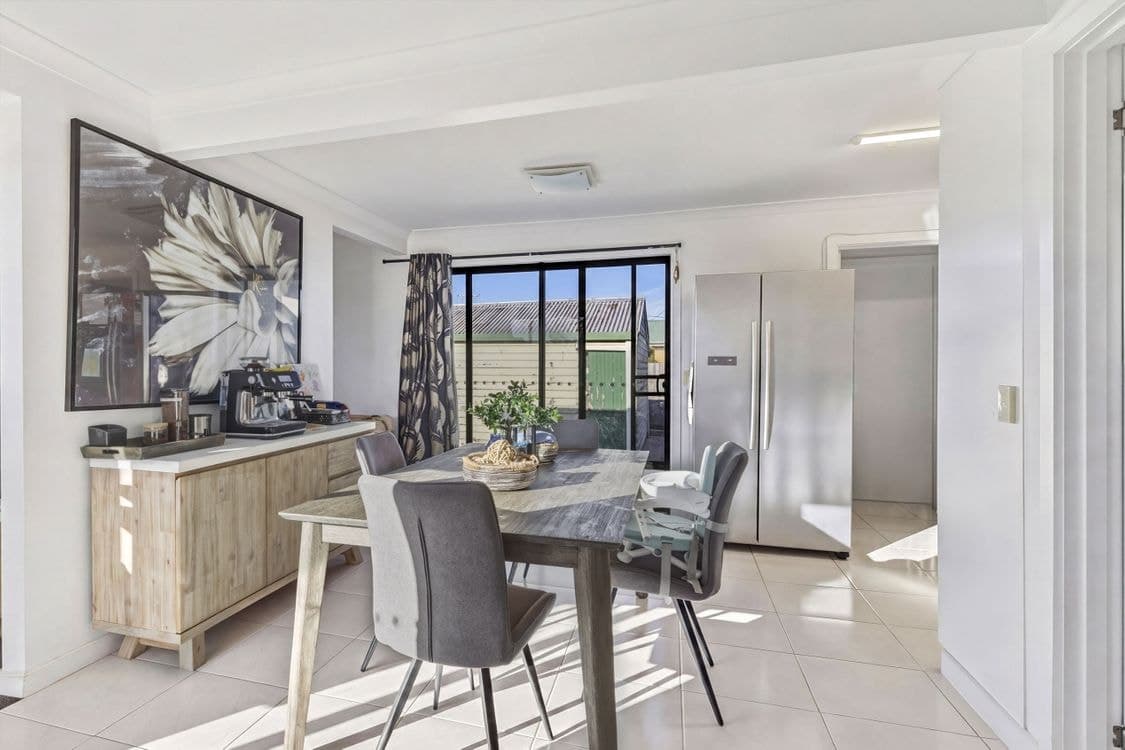 24 Lindsay Place, DEVONPORT, TAS 7310, Devonport - Thumbnail 6