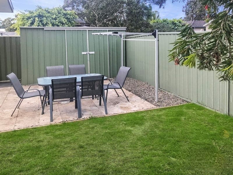 20 & 20A Saint James Avenue, Berkeley Vale, Berkeley Vale - Thumbnail 3