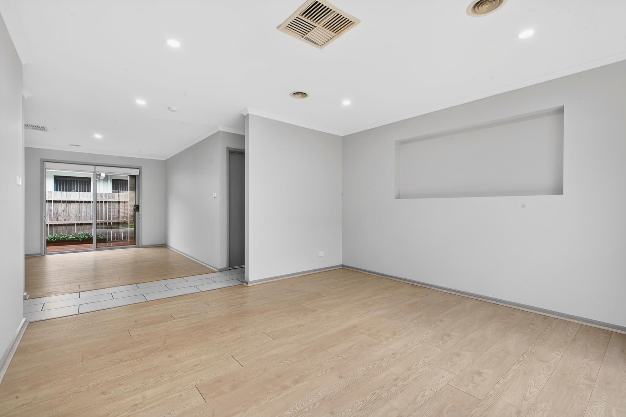 5 Neil Harris Crescent, Forde ACT 2914, Forde - Thumbnail 2